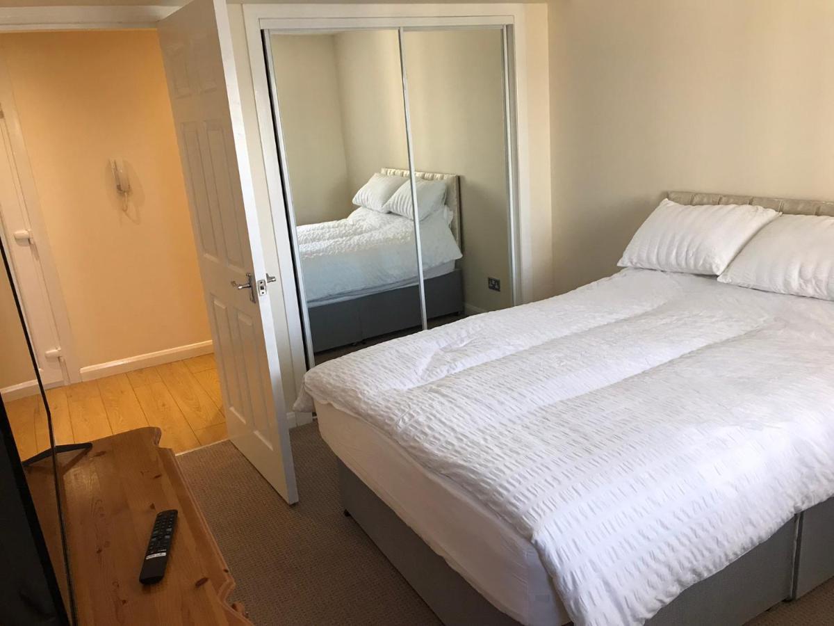 Beautiful 3-Bed Apartment In Gourock Esterno foto