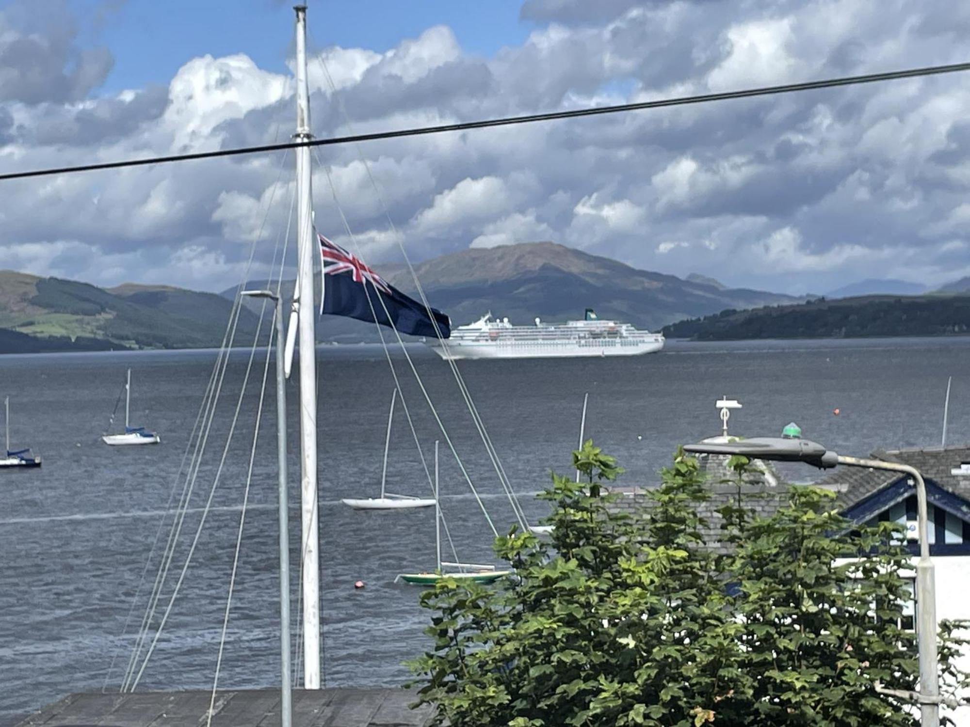 Beautiful 3-Bed Apartment In Gourock Esterno foto